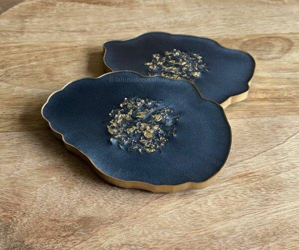 La Luna decorations - luxe epoxy onderzetters - dienbladen - oesters in lijst - decoratie - interieur - accessoires - gifts - cadeau - handgemaakt blauw met goud